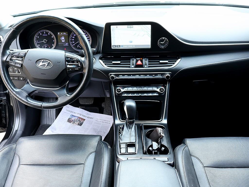 HYUNDAI Grandeur - Vista 9