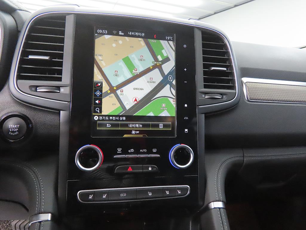 SAMSUNG QM6 - Vista 10