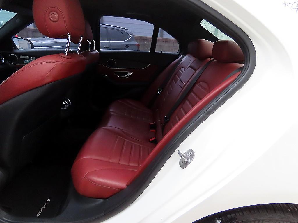 Mercedes Benz C Class - Vista 6
