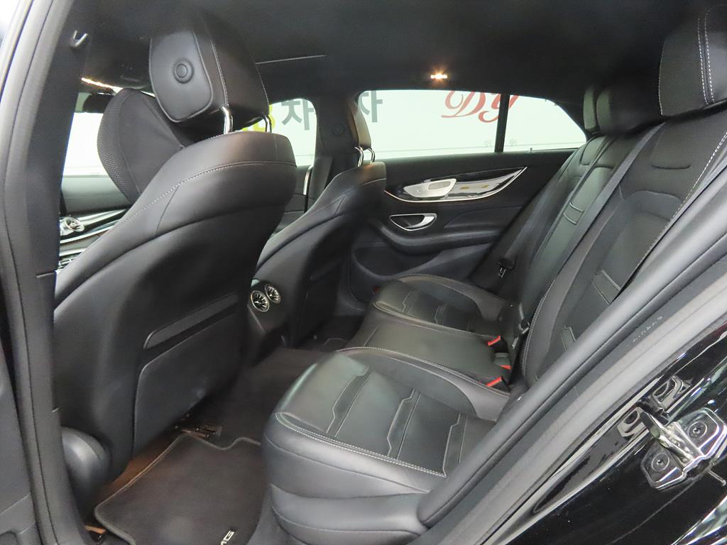 Mercedes Benz AMG GT - Vista 6