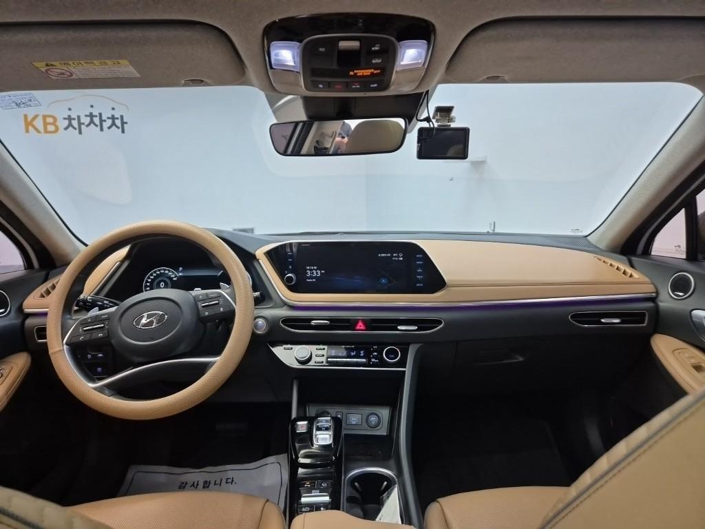 HYUNDAI Sonata - Vista 7