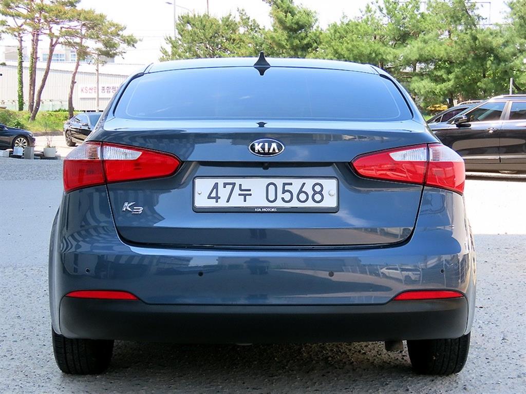 KIA K3 - Vista 4