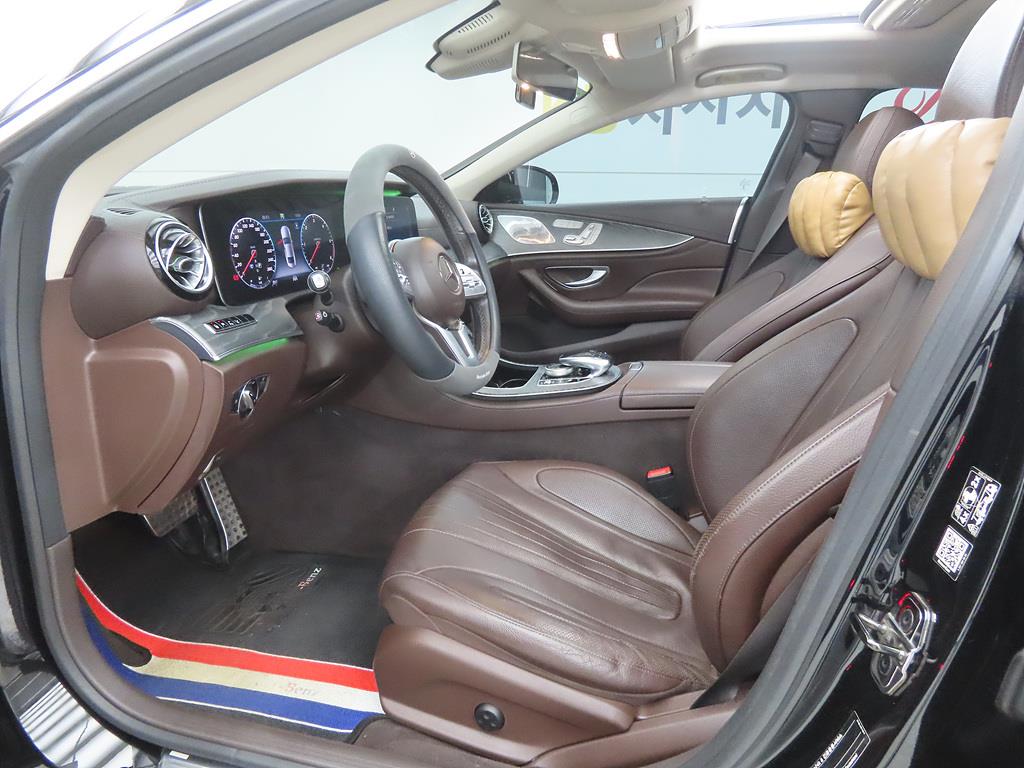 Mercedes Benz CLS Class - Vista 5