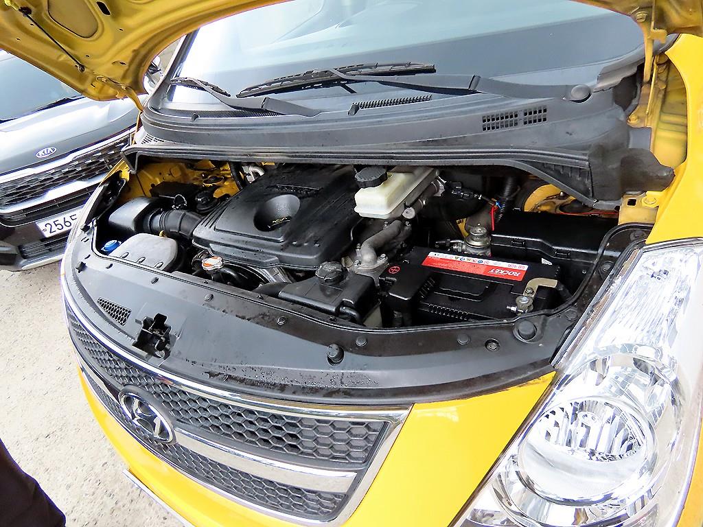 HYUNDAI Starex 2011 Amarillo - Importación desde Corea - HF Imports Iquique - Foto 18