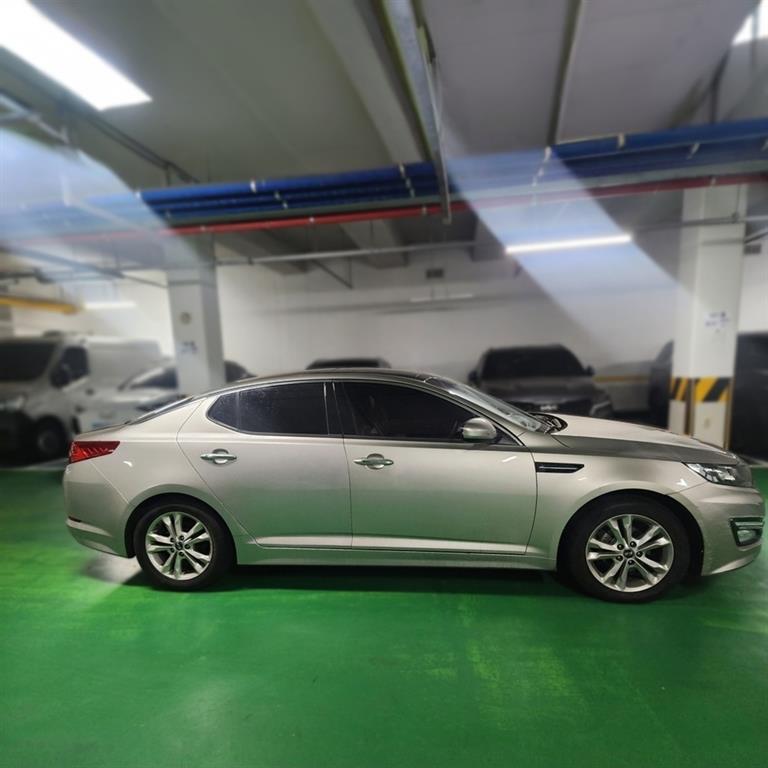 KIA K5 - Vista 5