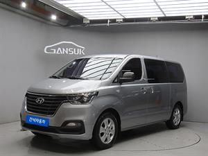 HYUNDAI Starex - Vista 4