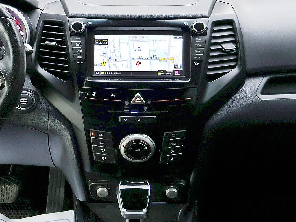 Ssangyong Tivoli 2019 Blanco - Importación desde Corea - HF Imports Iquique - Foto 9