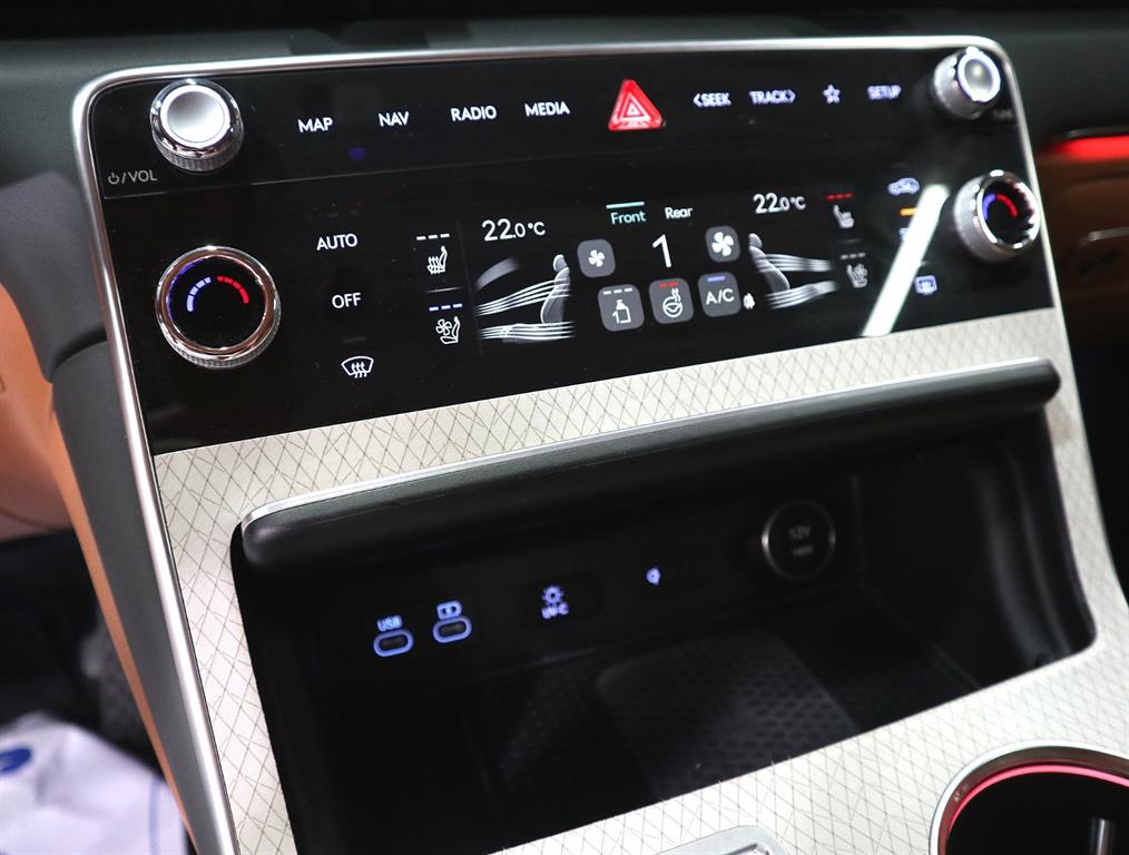Genesis GV80 - Vista 11