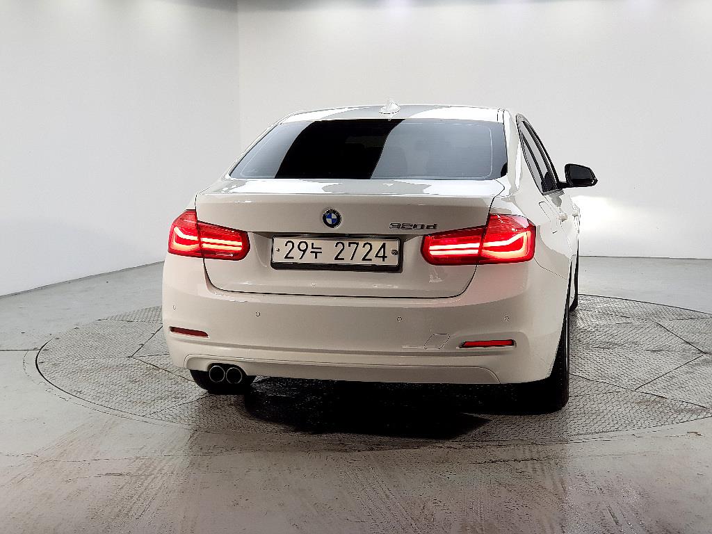 BMW 5 Series - Vista 3