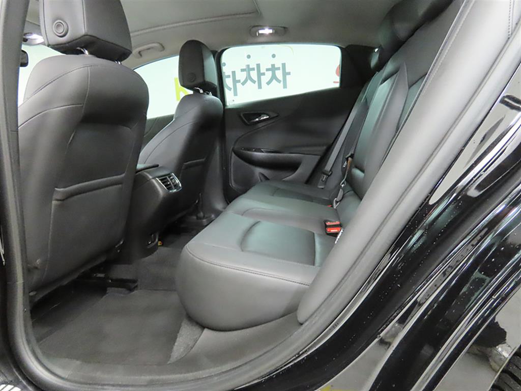 Chevrolet Malibu - Vista 6