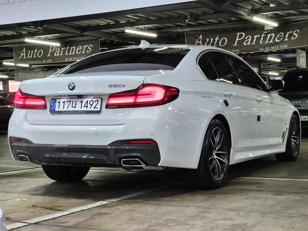 BMW 5 Series - Vista 4