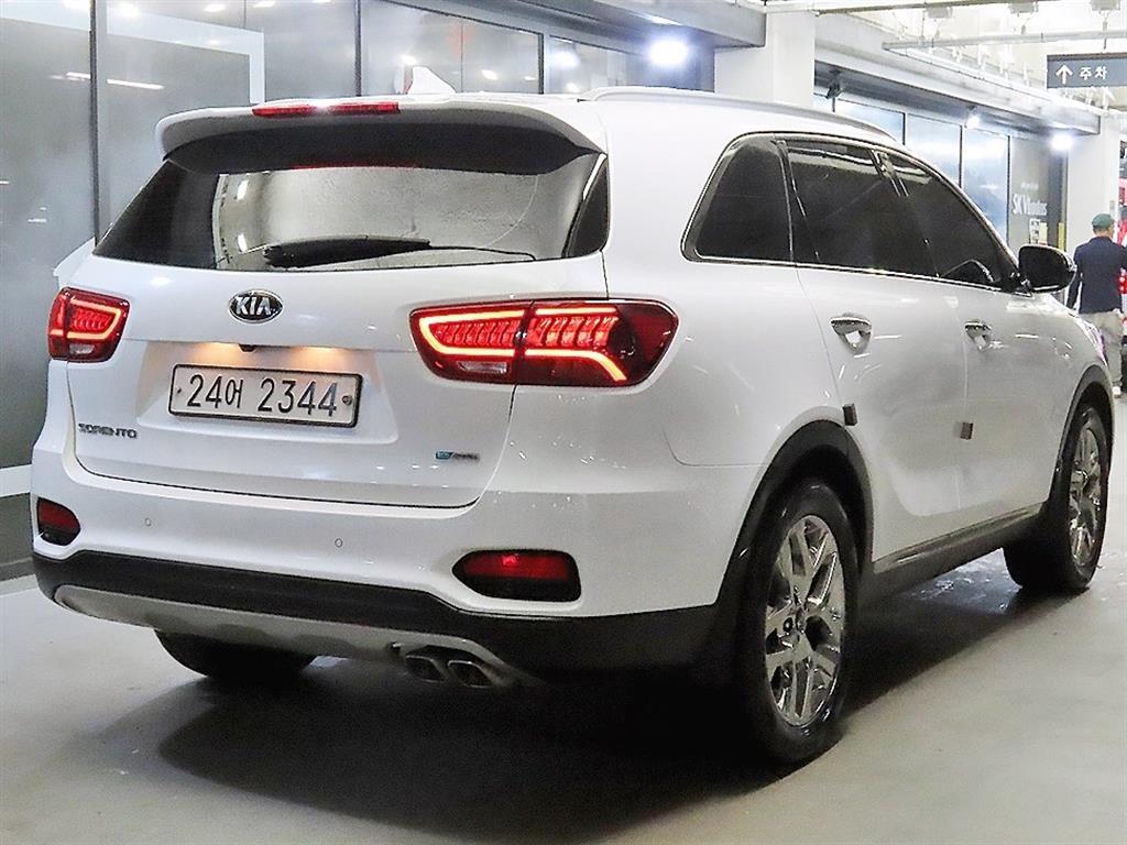 KIA Sorento - Vista 4