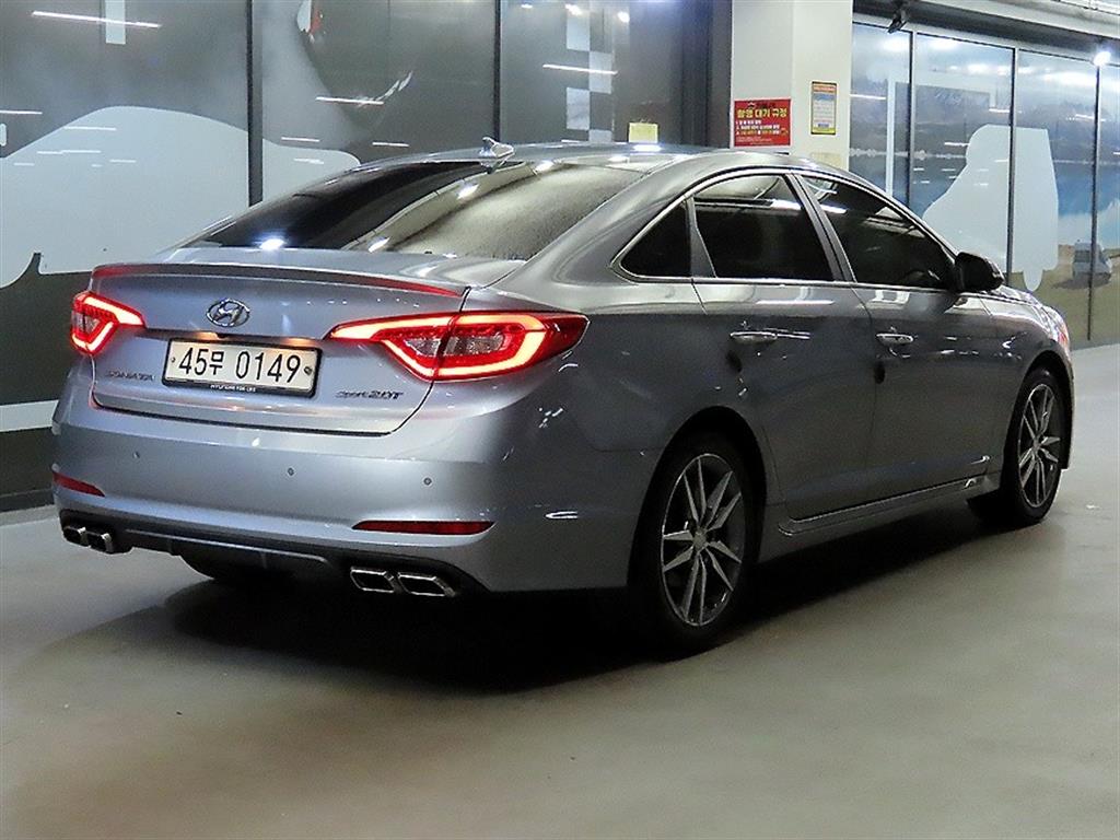 HYUNDAI Sonata - Vista 4