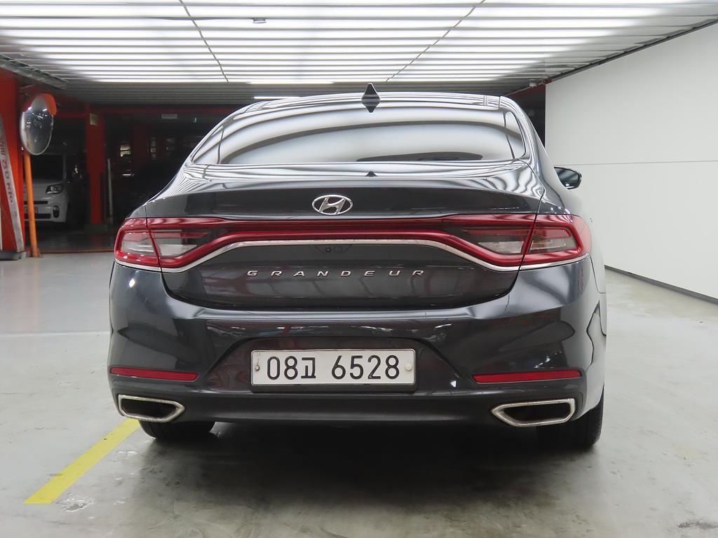 HYUNDAI Grandeur - Vista 3