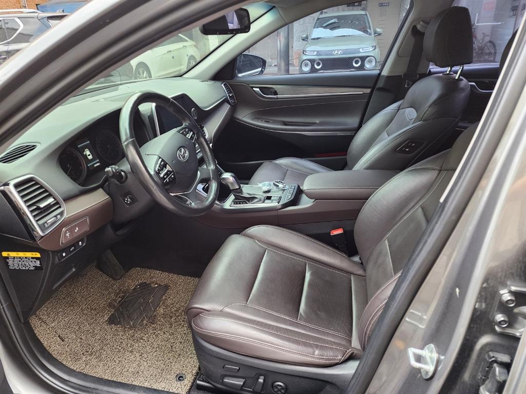 HYUNDAI Grandeur - Vista 6
