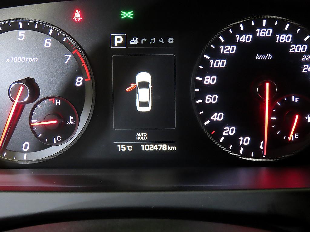 HYUNDAI Sonata - Vista 9