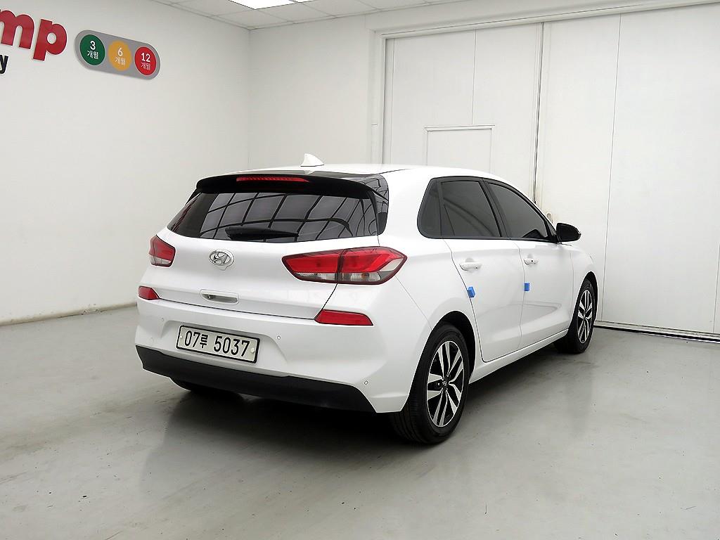 HYUNDAI i30 - Vista 4