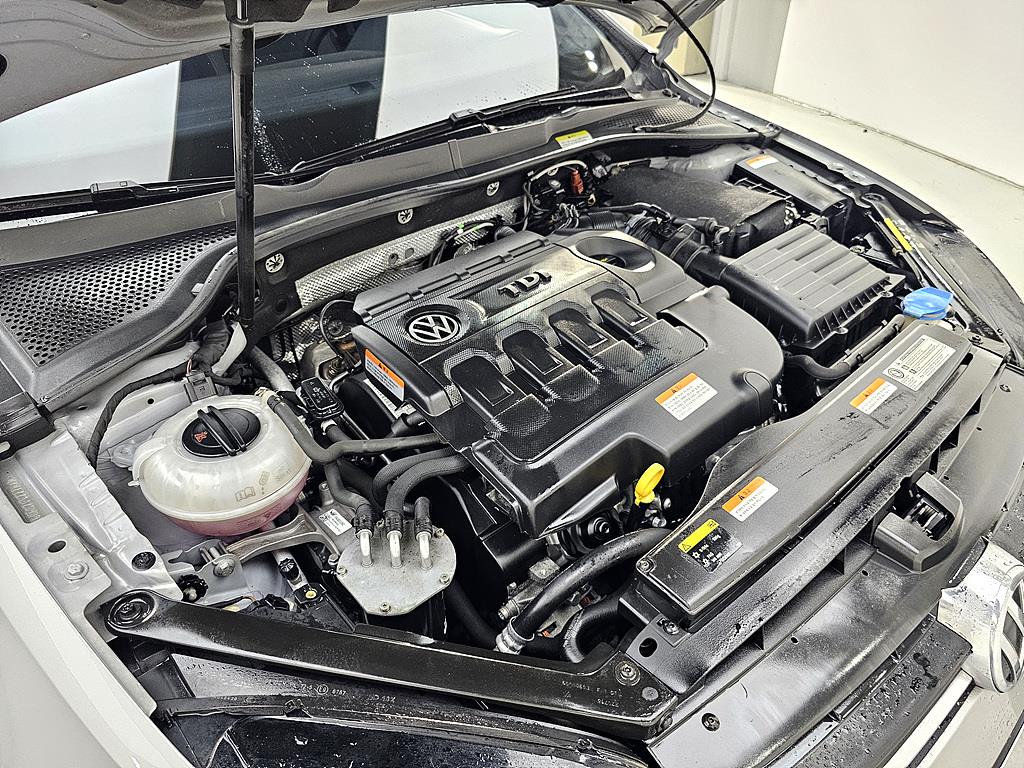 Volkswagen Golf - Vista 6