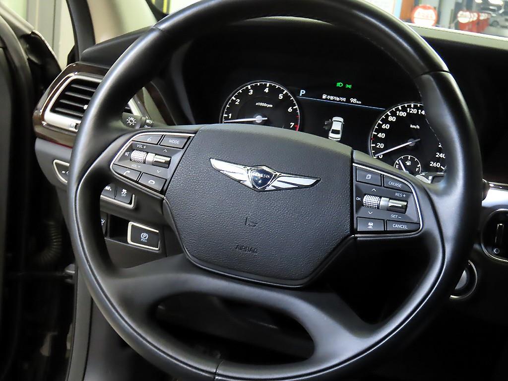 Genesis G90 - Vista 8