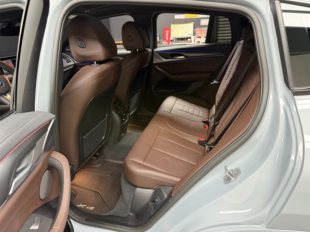 BMW X4 - Vista 11
