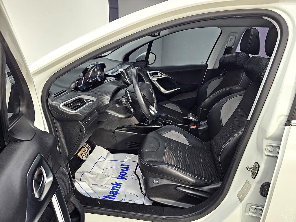 Peugeot 2008 - Vista 8