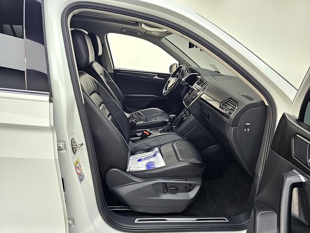 Volkswagen Tiguan - Vista 11