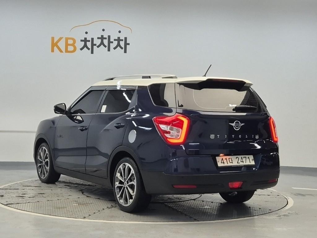 Ssangyong Tivoli - Vista 2