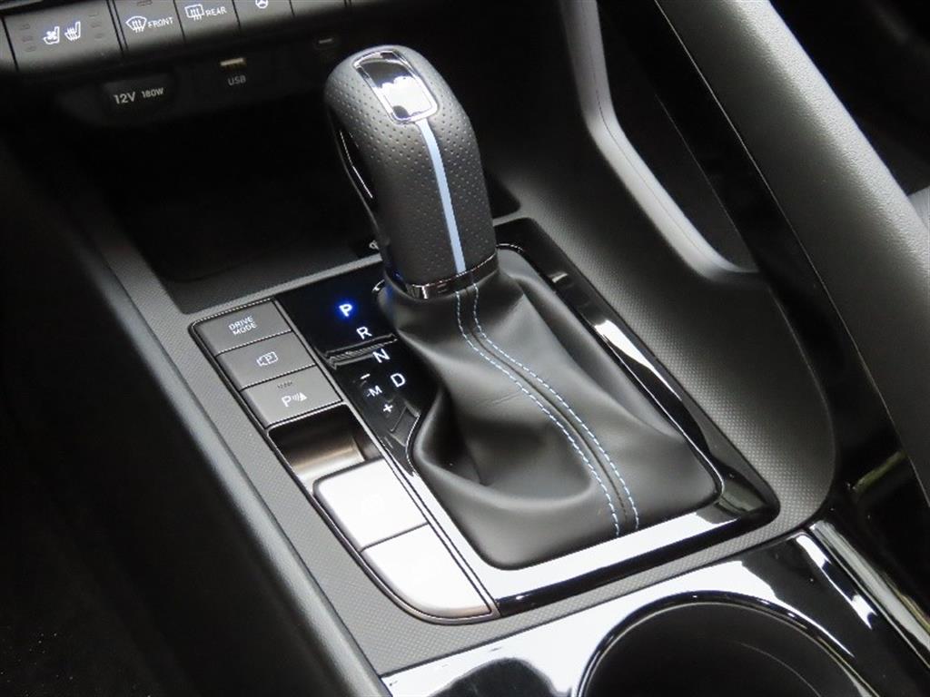 HYUNDAI Avante - Vista 11