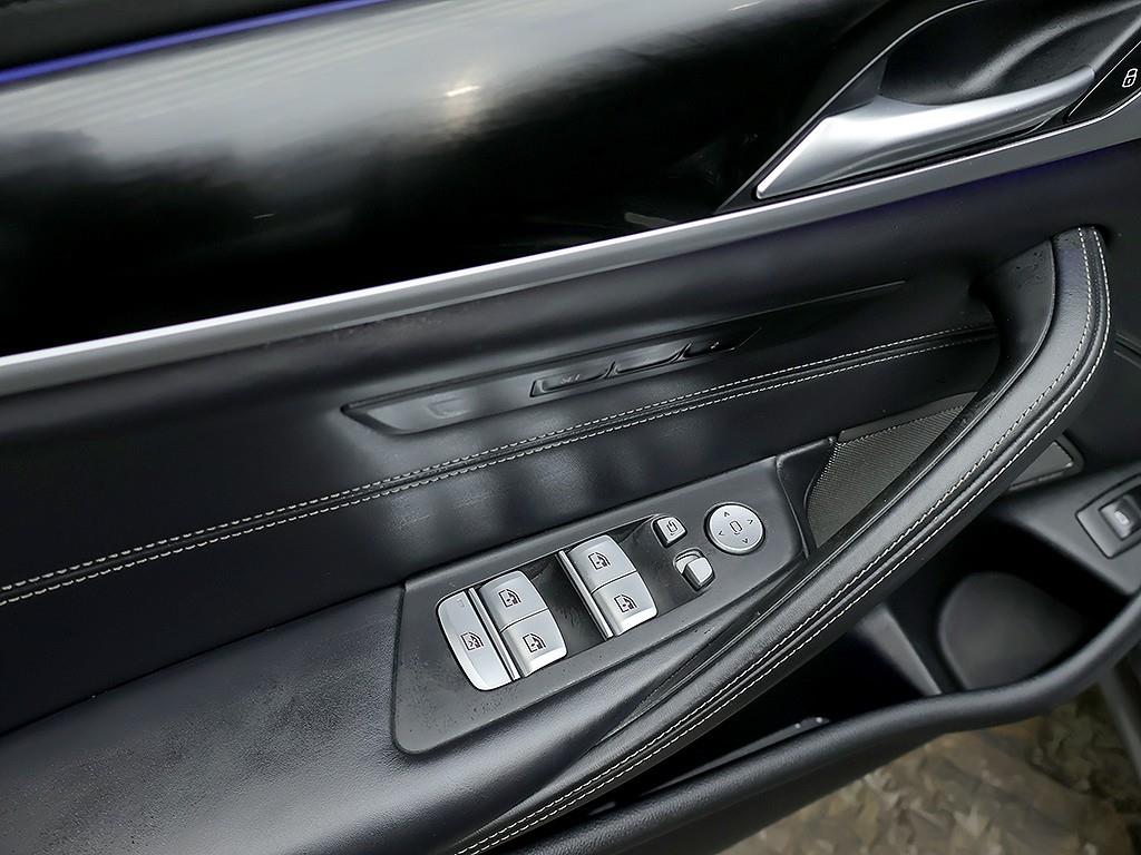 BMW 5 Series 2020 Gris - Importación desde Corea - HF Imports Iquique - Foto 13