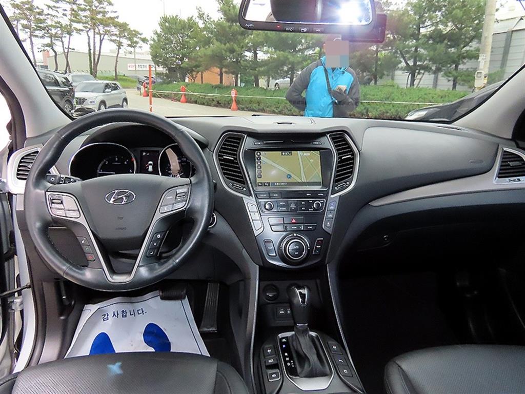 HYUNDAI Maxcruz - Vista 7