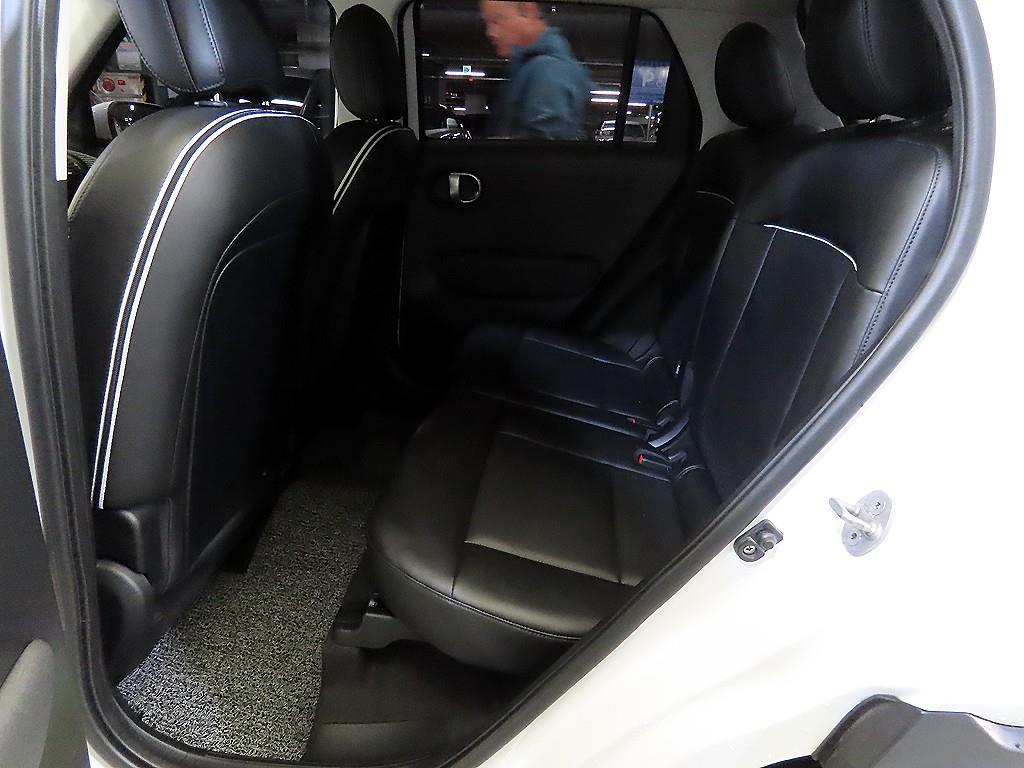HYUNDAI Casper - Vista 7