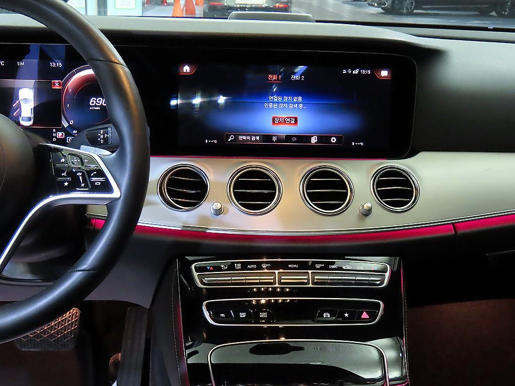 Mercedes Benz E class - Vista 11