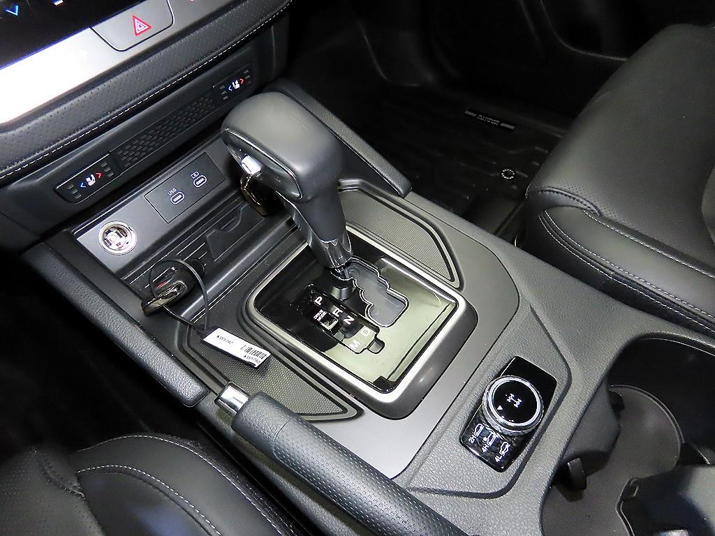Ssangyong Rexton - Vista 12