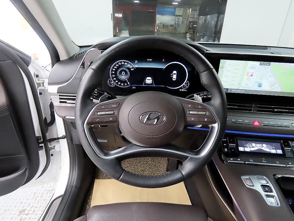 HYUNDAI Grandeur - Vista 9