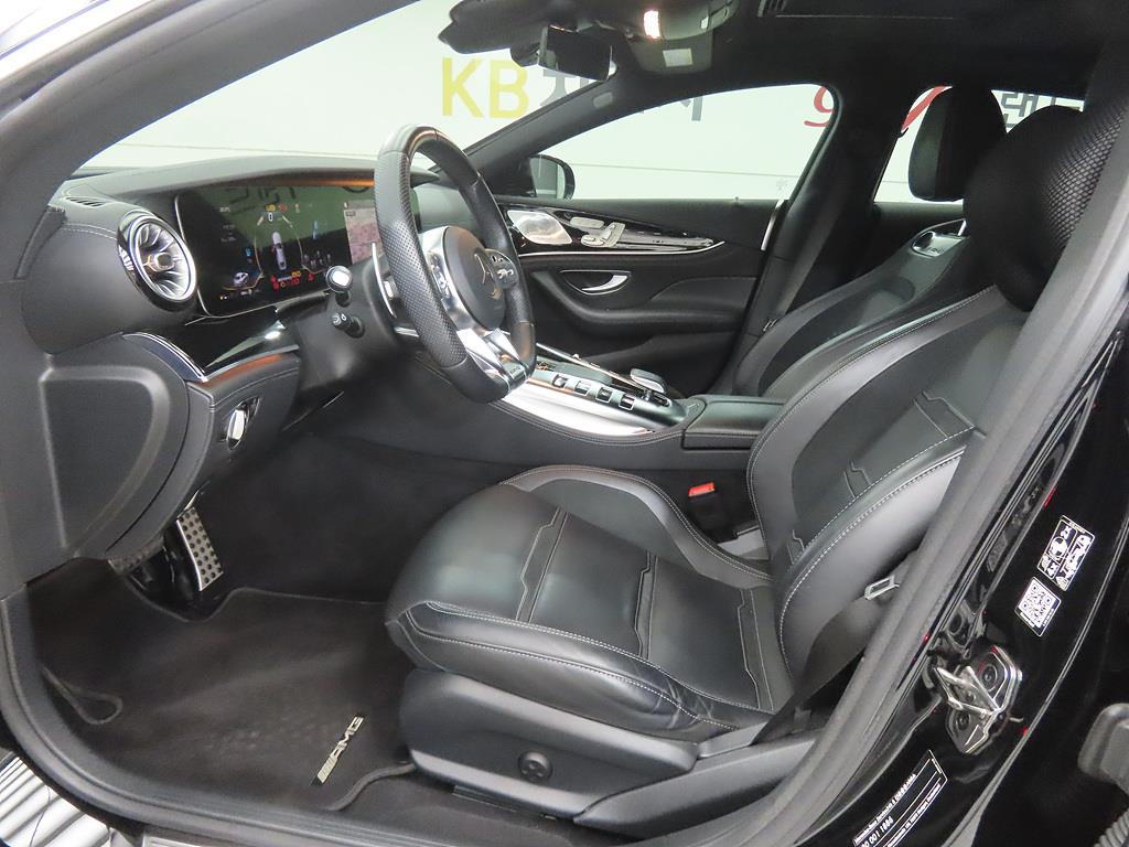 Mercedes Benz AMG GT - Vista 5