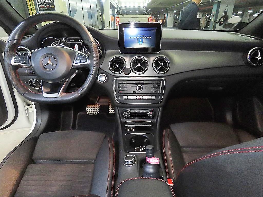 Mercedes Benz CLA Class - Vista 10