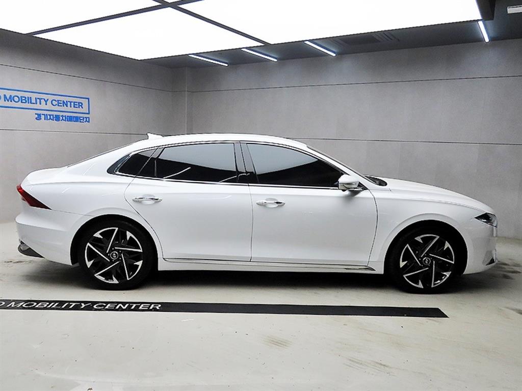 HYUNDAI Grandeur - Vista 2