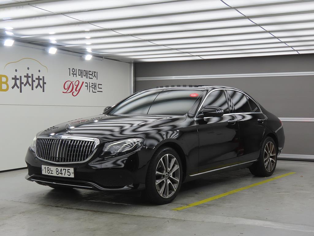 Mercedes Benz E class 2019 Negro - Importación desde Corea - HF Imports Iquique - Foto 1