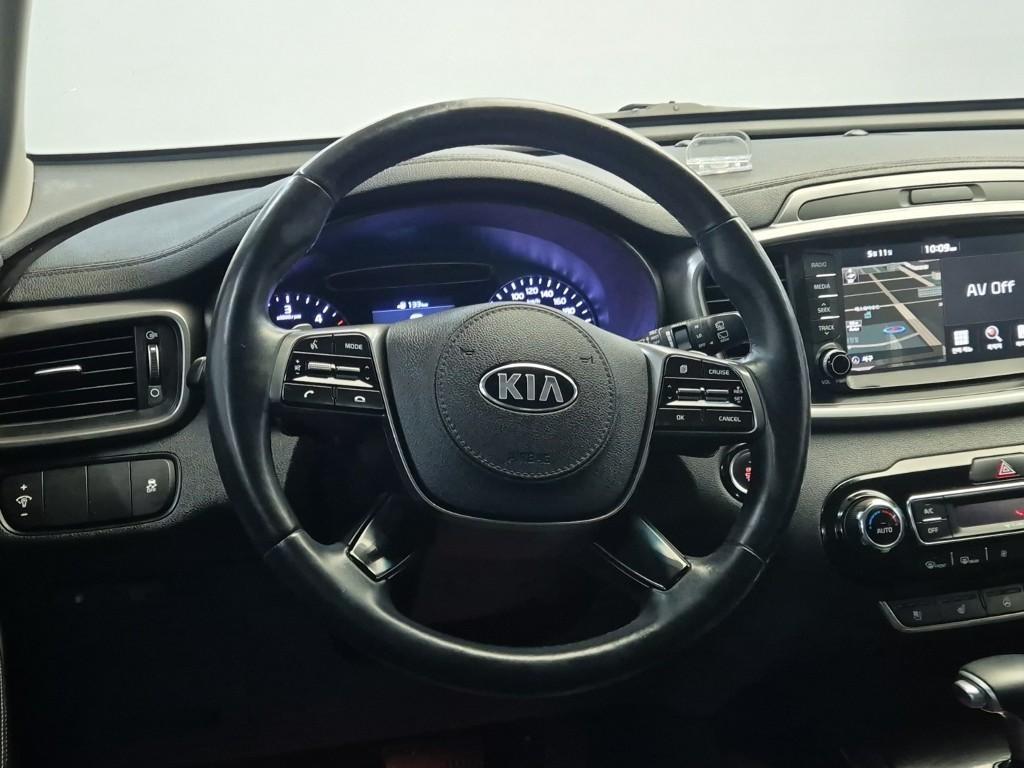KIA Sorento - Vista 10