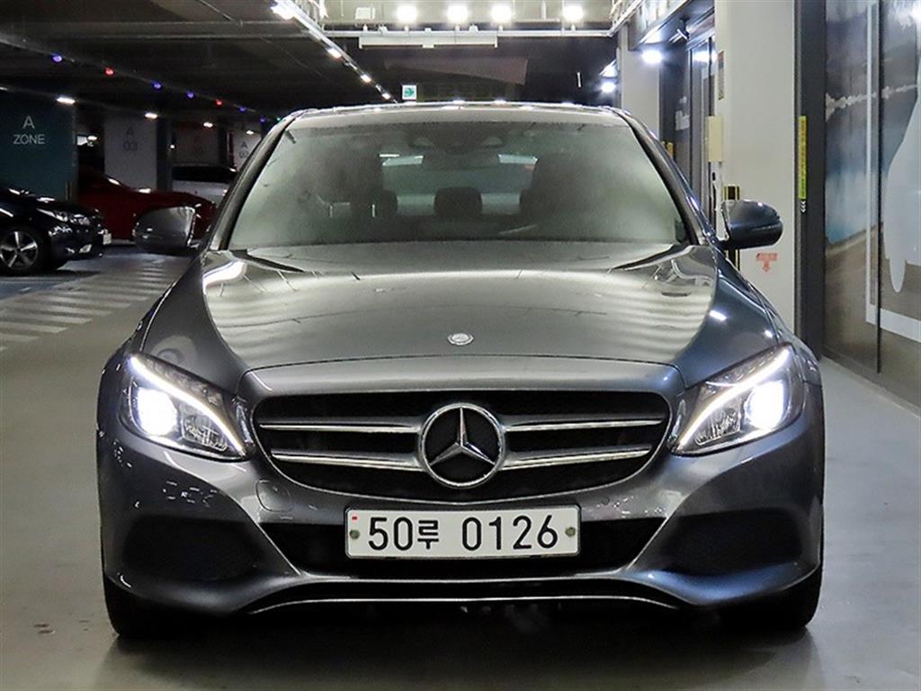 Mercedes Benz C Class - Vista 2