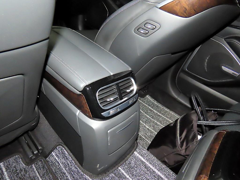 Genesis G90 2019 Negro - Importación desde Corea - HF Imports Iquique - Foto 16