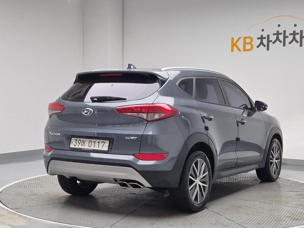 HYUNDAI Tucson - Vista 3