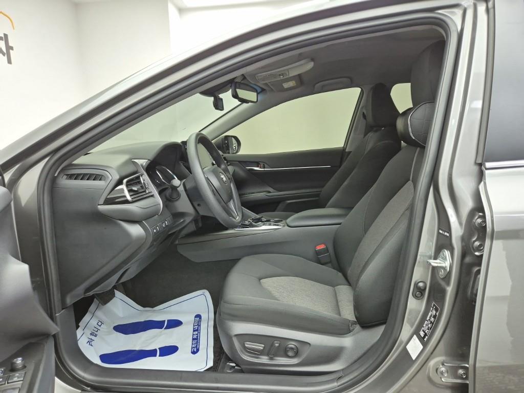 Toyota Camry - Vista 11