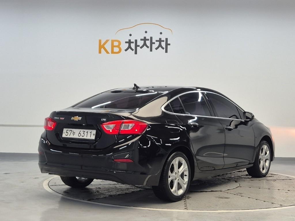 Chevrolet Cruise - Vista 3