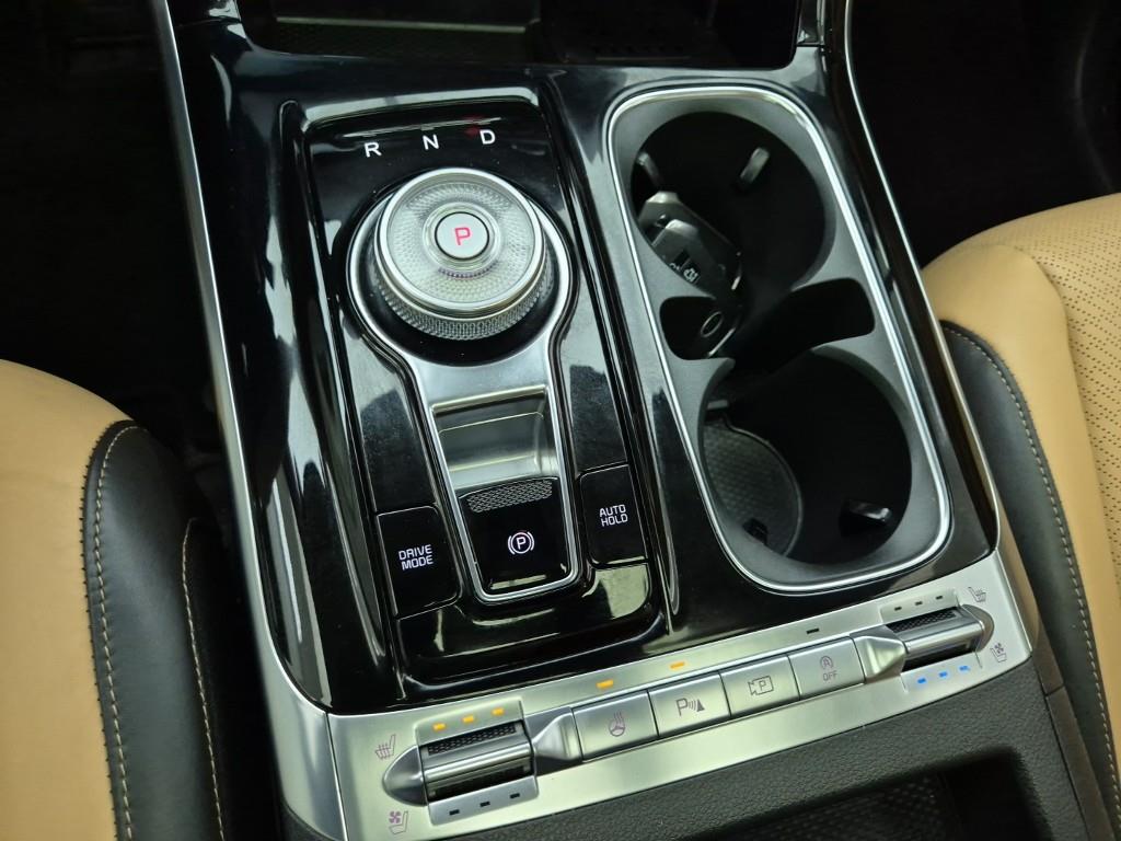 KIA Carnival - Vista 8