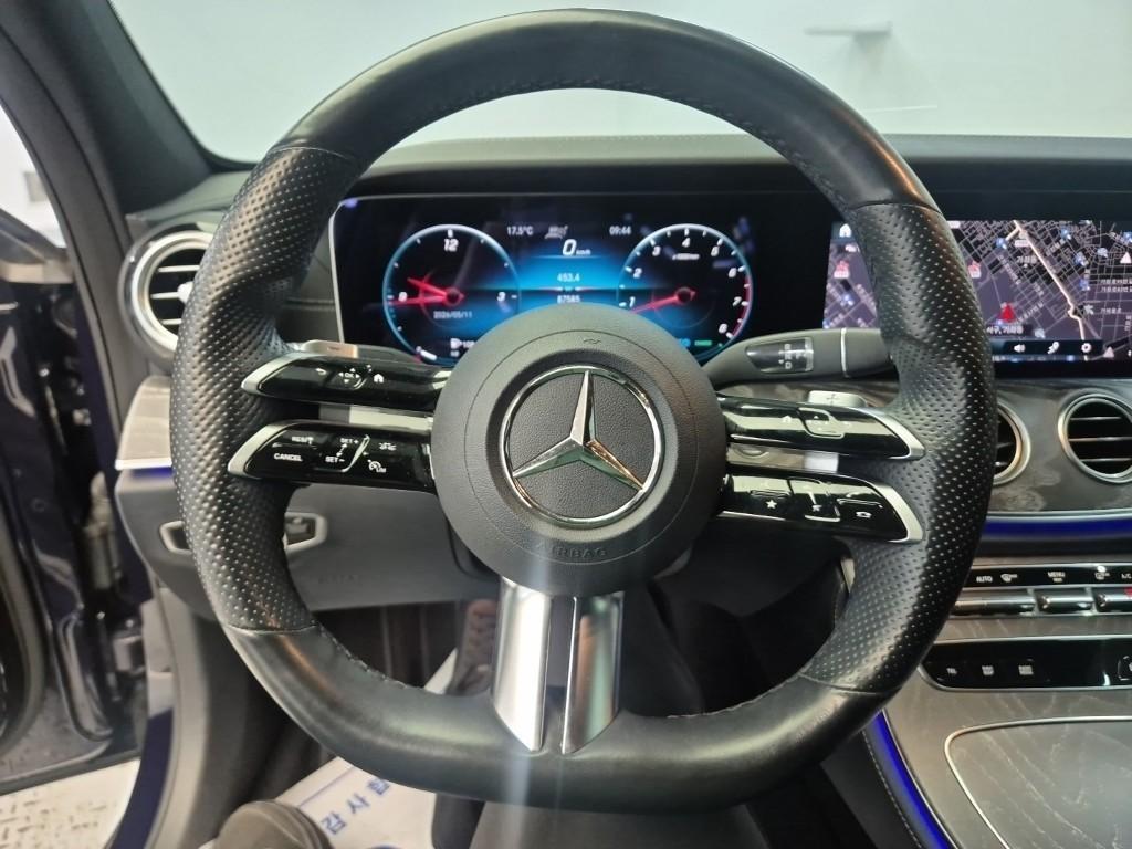 Mercedes Benz E class - Vista 9