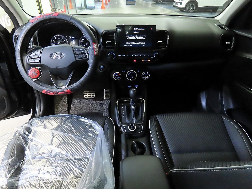 HYUNDAI Venue - Vista 10