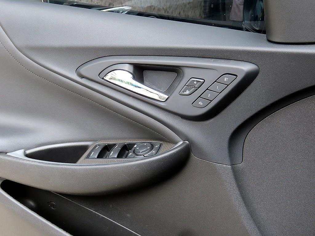 Chevrolet Malibu - Vista 11