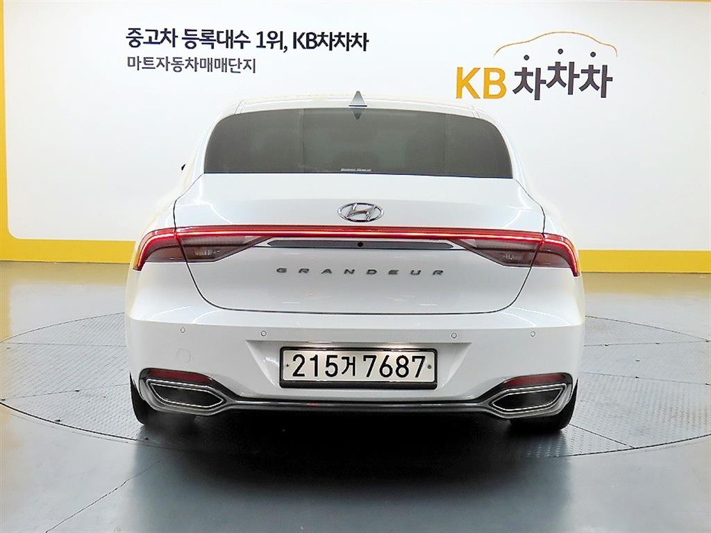HYUNDAI Grandeur - Vista 3