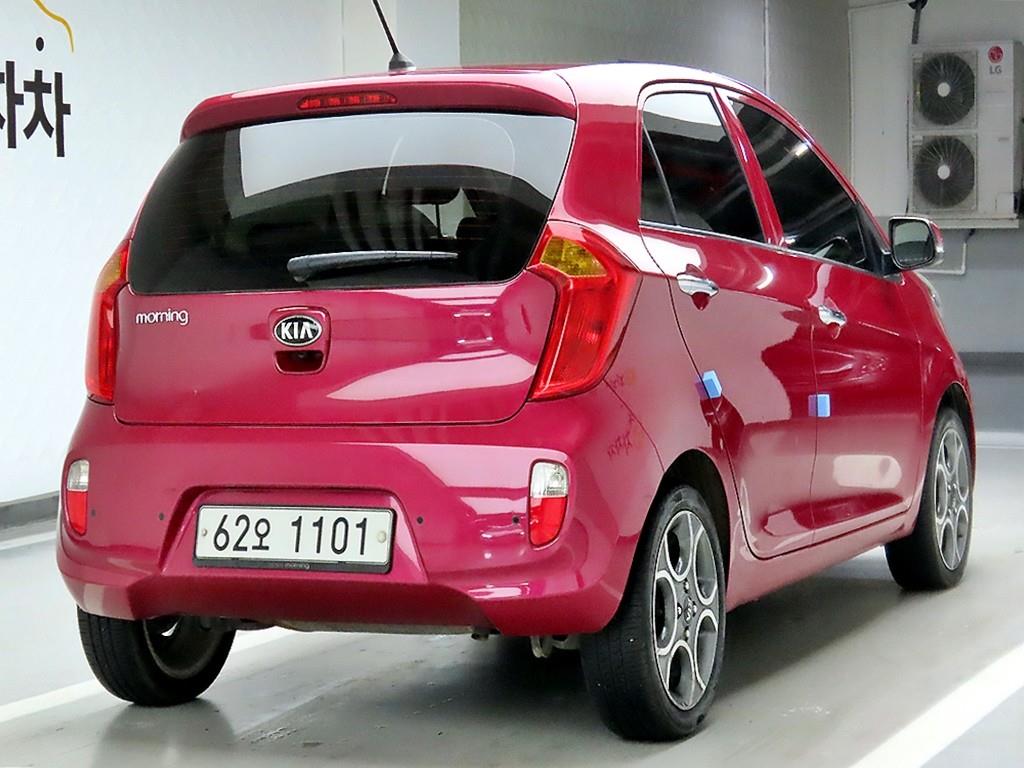 KIA Morning - Vista 4